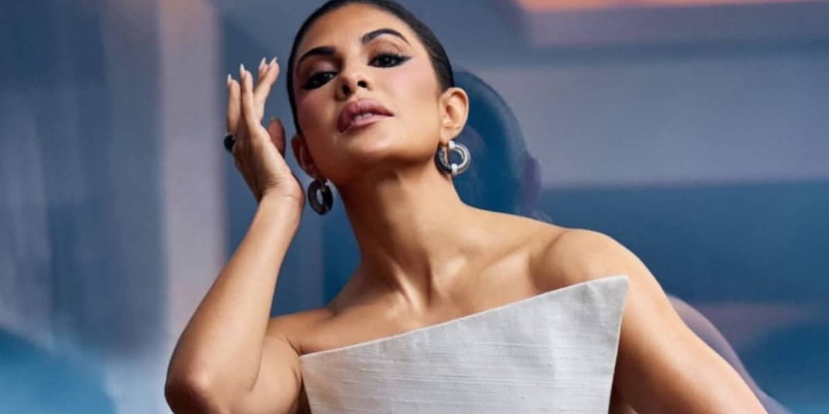 Celebrity AI avatars: Inside Jacqueline's new digital world of books and late-night thoughts