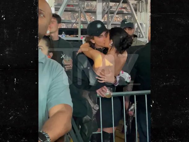 Kylie Jenner and Timothée Chalamet Pack on the PDA At Beyoncé Concert