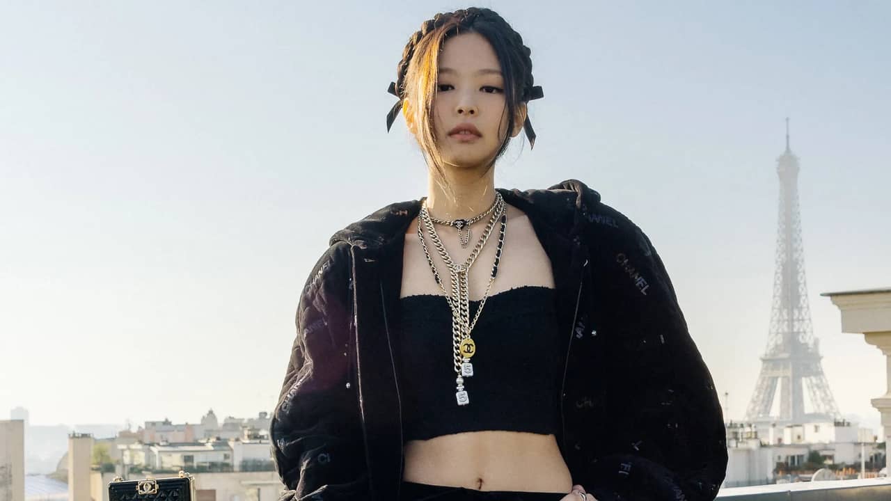 BLACKPINK's Jennie becomes new global ambassador of Chanel, showcasing the  22 Bag