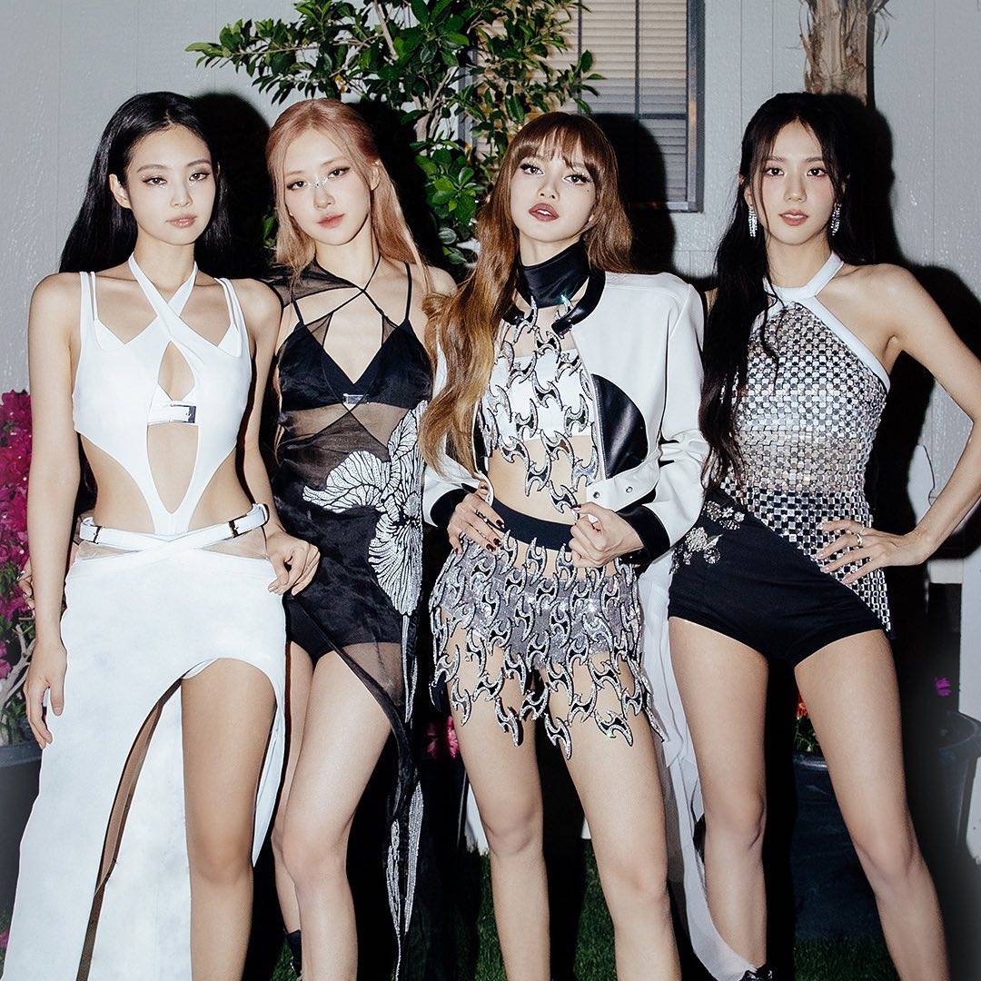 Times When Blackpink Rose Wowed Fans In White Ensembles