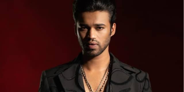 Crying Babil Khan calls Bollywood 'fake' in viral video, deletes Instagram account 