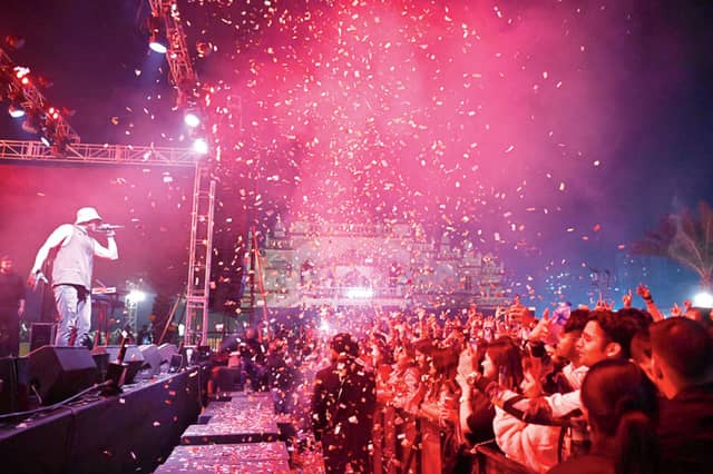 #ifeelking with t2, saw Indian rapper ‘King’ perform live at the Calcutta Boating Club