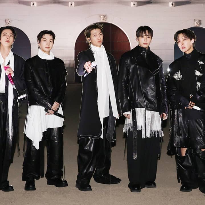 K-POP・アジア bts epilogue set K-pop regains its crown as BTS marks grand return with historical